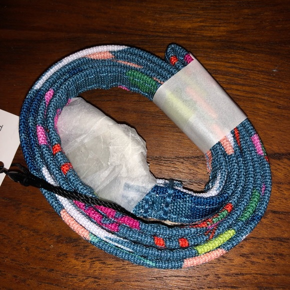 New Vera Bradley Lanyard - Picture 3 of 3